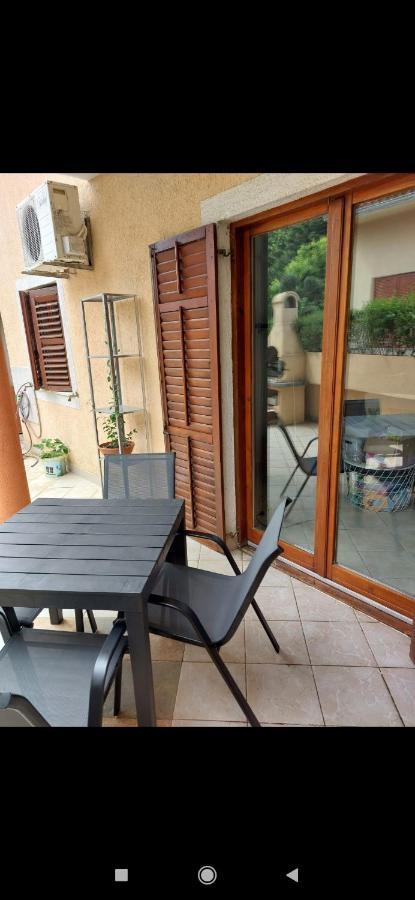 Apartments Graciela พูลา ภายนอก รูปภาพ